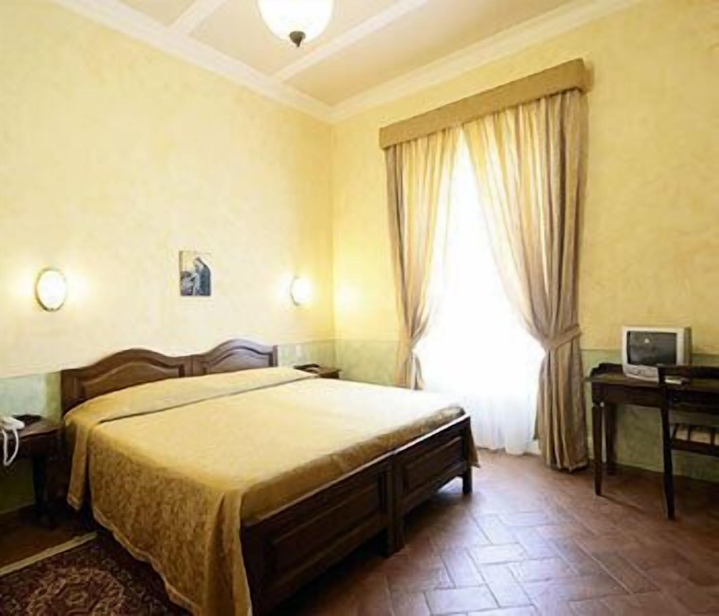 Hotel Oasi Neumann Cortona Eksteriør bilde