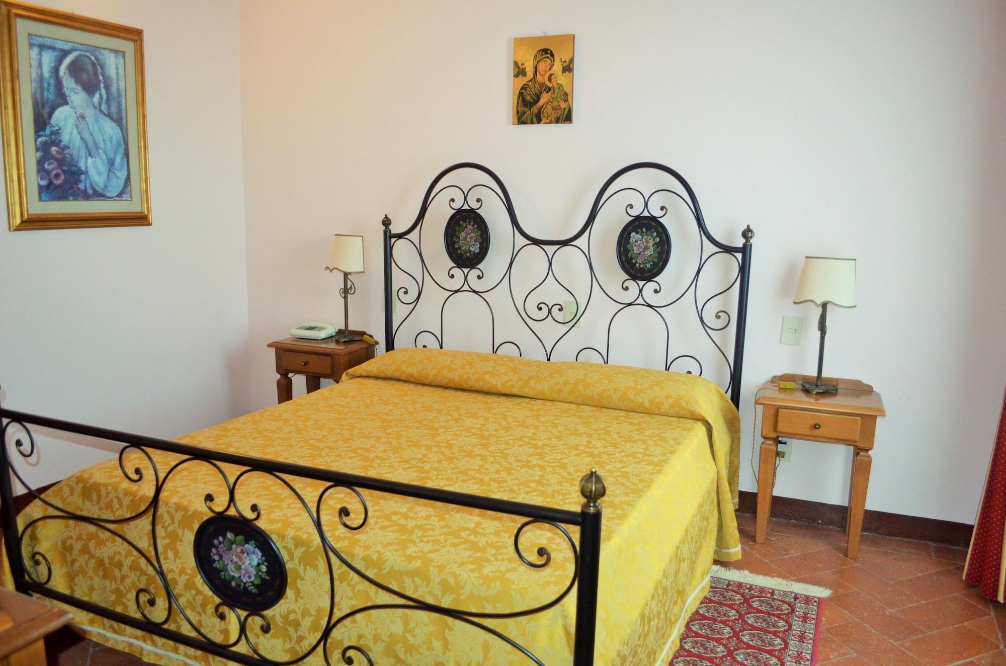 Hotel Oasi Neumann Cortona Eksteriør bilde