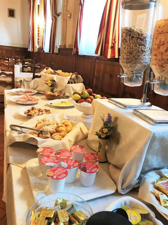 Hotel Oasi Neumann Cortona Eksteriør bilde