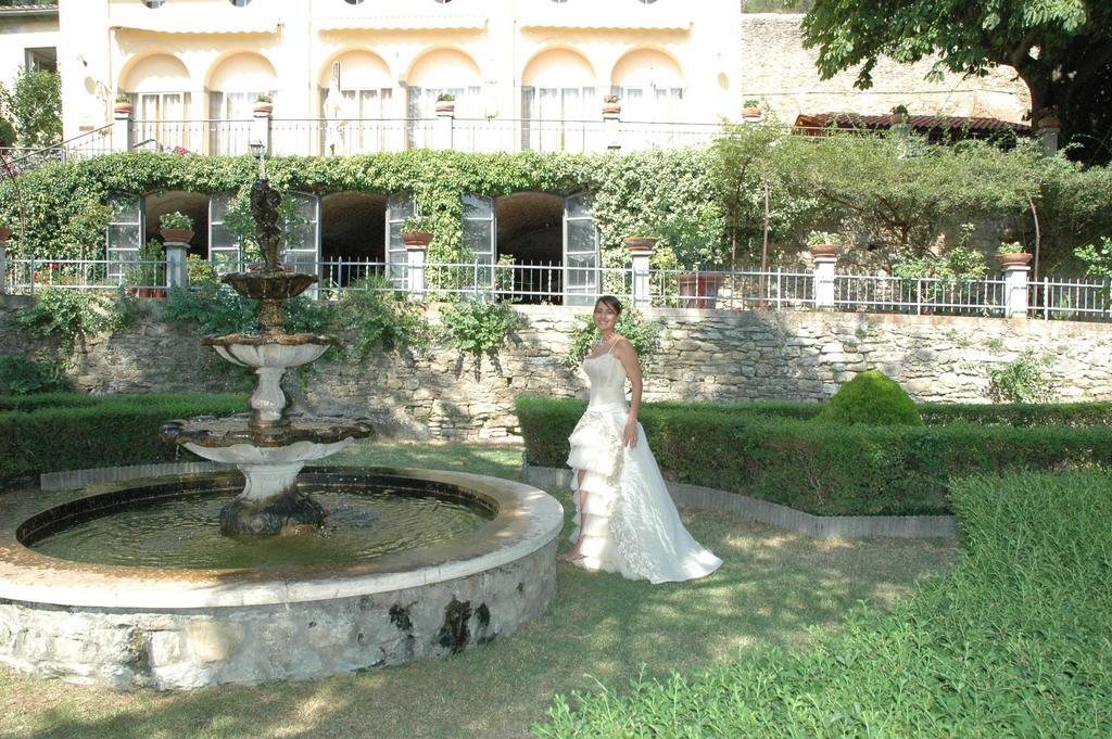 Hotel Oasi Neumann Cortona Eksteriør bilde
